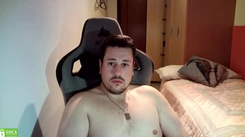 Snapshot of sergio95n chatting on 10-18-25, 05:43 Pollos online show from 10-18-25, 05:43