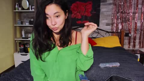 Snapshot of serpenttempter88 chatting on 12-03-24, 06:26 VIOLA online show from 12-03-24, 06:26