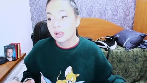 Snapshot of serpenttempter88 chatting on 02-08-25, 05:51 VIOLA online show from 02-08-25, 05:51