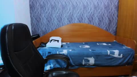 Snapshot of serpenttempter88 chatting on 02-17-25, 08:30 VIOLA online show from 02-17-25, 08:30