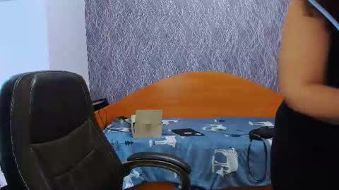 Snapshot of serpenttempter88 chatting on 03-03-25, 07:32 VIOLA online show from 03-03-25, 07:32