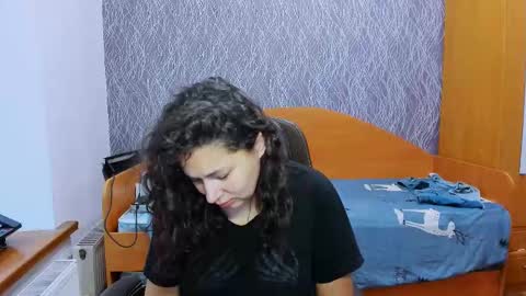 Snapshot of serpenttempter88 chatting on 03-10-25, 06:49 VIOLA online show from 03-10-25, 06:49