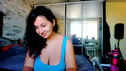 Snapshot of serpenttempter88 chatting on 09-24-25, 05:33 VIOLA online show from 09-24-25, 05:33