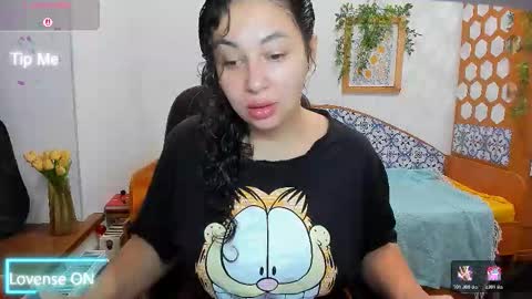 Snapshot of serpenttempter88 chatting on 01-19-26, 06:06 VIOLA online show from 01-19-26, 06:06