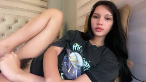 service_dolly69 online show from 06-18-26, 11:31