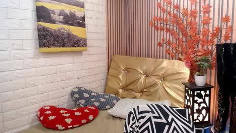 Snapshot of service_me711 chatting on 03-01-25, 06:13 call me MILES online show from 03-01-25, 06:13