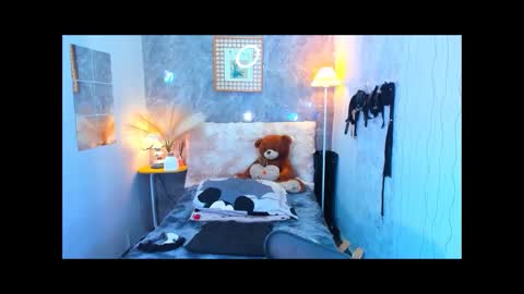 Snapshot of service_me711 chatting on 02-18-26, 03:52 call me MILES online show from 02-18-26, 03:52