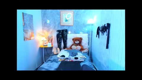 Snapshot of service_me711 chatting on 03-08-26, 04:22 call me MILES online show from 03-08-26, 04:22