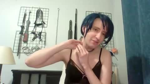 Snapshot of servilesarah chatting on 04-07-26, 11:59 Servile Sarah online show from 04-07-26, 11:59