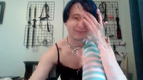 Snapshot of servilesarah chatting on 05-19-26, 09:54 Servile Sarah online show from 05-19-26, 09:54