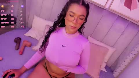 Snapshot of seshat_hitt chatting on 11-06-25, 03:51 Seshat online show from 11-06-25, 03:51