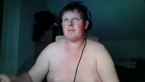 Snapshot of setcuna chatting on 11-19-25, 09:48 setcuna online show from 11-19-25, 09:48