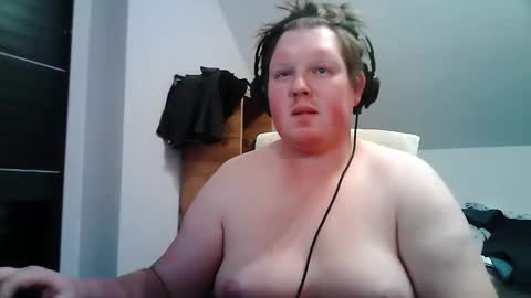 Snapshot of setcuna chatting on 02-11-26, 10:37 setcuna online show from 02-11-26, 10:37