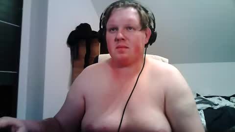 Snapshot of setcuna chatting on 03-09-26, 09:30 setcuna online show from 03-09-26, 09:30