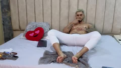 Snapshot of seth_vega_ chatting on 03-12-25, 08:31 HEY IM SETH online show from 03-12-25, 08:31