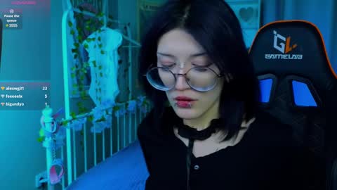 Setsunai online show from 03-10-25, 04:49