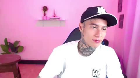 Snapshot of setthomas chatting on 10-09-25, 02:37 Thomas online show from 10-09-25, 02:37