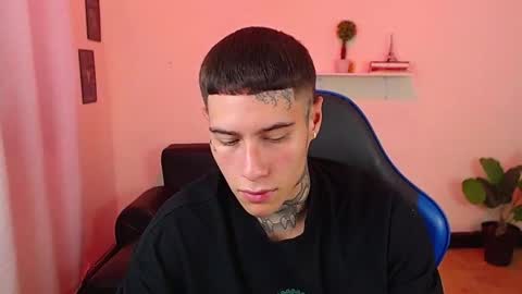 Snapshot of setthomas chatting on 12-22-25, 08:50 Thomas online show from 12-22-25, 08:50