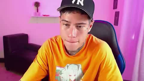 Snapshot of setthomas chatting on 03-09-26, 09:19 Thomas online show from 03-09-26, 09:19