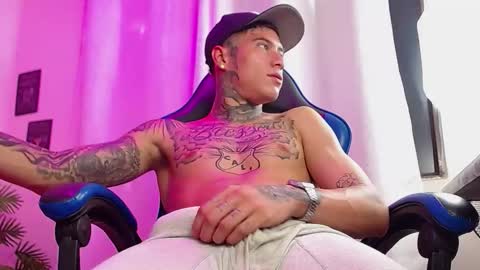 Snapshot of setthomas chatting on 03-13-26, 10:38 Thomas online show from 03-13-26, 10:38