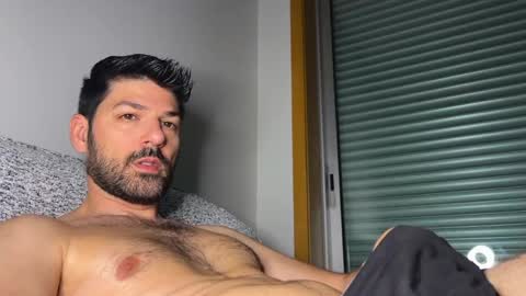 Snapshot of sexfriendch chatting on 05-30-26, 09:06 Lucenzo online show from 05-30-26, 09:06