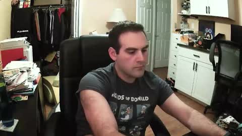 Snapshot of sexfungames chatting on 12-05-25, 01:14 Kyle online show from 12-05-25, 01:14