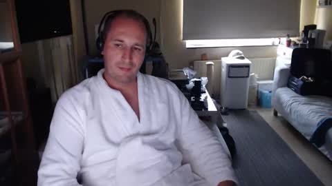 Snapshot of sexlobo1 chatting on 06-06-26, 03:17 Sexlobo online show from 06-06-26, 03:17