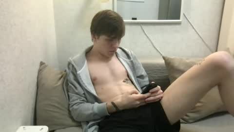 Jennis and OliverPvt is open online show from 04-22-26, 05:03