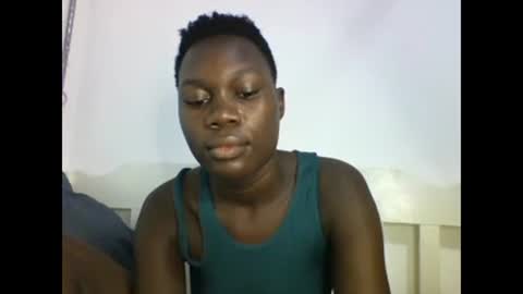 Snapshot of sexqueen02 chatting on 12-29-24, 03:33 sexqueen02 online show from 12-29-24, 03:33