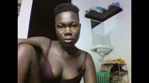 Snapshot of sexqueen02 chatting on 01-25-25, 03:19 sexqueen02 online show from 01-25-25, 03:19