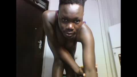 Snapshot of sexqueen02 chatting on 01-25-25, 08:21 sexqueen02 online show from 01-25-25, 08:21