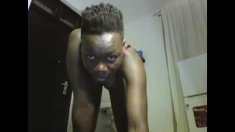 Snapshot of sexqueen02 chatting on 01-26-25, 12:26 sexqueen02 online show from 01-26-25, 12:26