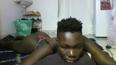 Snapshot of sexqueen02 chatting on 01-29-25, 09:44 sexqueen02 online show from 01-29-25, 09:44