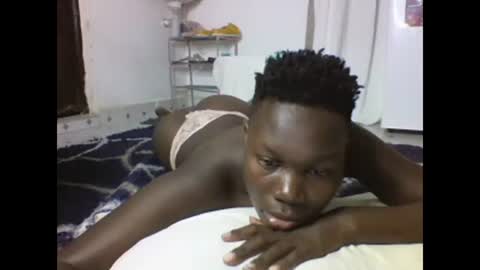 Snapshot of sexqueen02 chatting on 02-01-25, 11:37 sexqueen02 online show from 02-01-25, 11:37