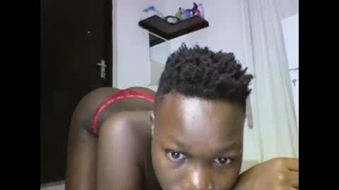 Snapshot of sexqueen02 chatting on 02-08-25, 05:51 sexqueen02 online show from 02-08-25, 05:51