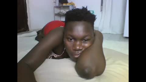 Snapshot of sexqueen02 chatting on 02-12-25, 12:05 sexqueen02 online show from 02-12-25, 12:05