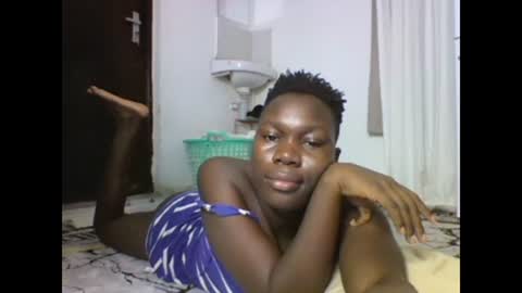 Snapshot of sexqueen02 chatting on 02-16-25, 07:27 sexqueen02 online show from 02-16-25, 07:27