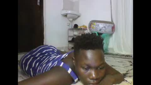 Snapshot of sexqueen02 chatting on 02-18-25, 11:52 sexqueen02 online show from 02-18-25, 11:52