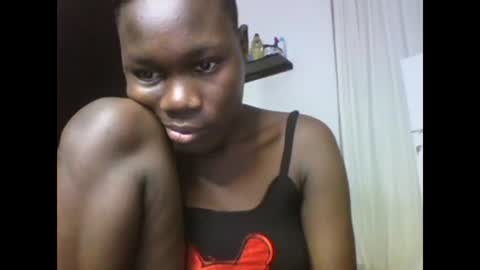 Snapshot of sexqueen02 chatting on 02-20-25, 12:19 sexqueen02 online show from 02-20-25, 12:19