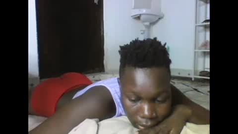 Snapshot of sexqueen02 chatting on 02-21-25, 04:18 sexqueen02 online show from 02-21-25, 04:18