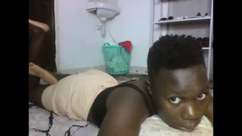 Snapshot of sexqueen02 chatting on 02-22-25, 11:03 sexqueen02 online show from 02-22-25, 11:03