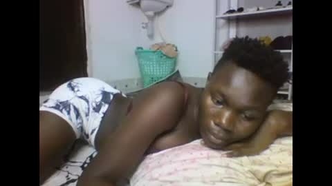 Snapshot of sexqueen02 chatting on 02-24-25, 02:40 sexqueen02 online show from 02-24-25, 02:40