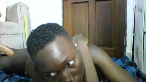 Snapshot of sexqueen02 chatting on 09-09-25, 05:45 sexqueen02 online show from 09-09-25, 05:45