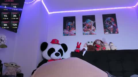 Snapshot of sextape_couple chatting on 05-14-26, 12:56 Ask me online show from 05-14-26, 12:56