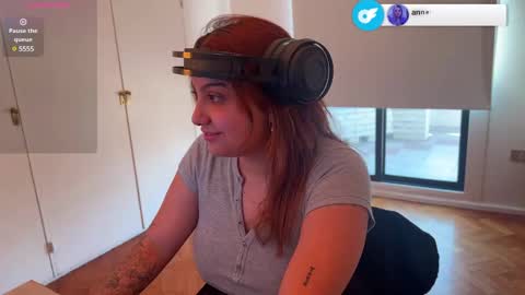 Snapshot of sexualmindset chatting on 12-11-24, 08:28 Andrea online show from 12-11-24, 08:28