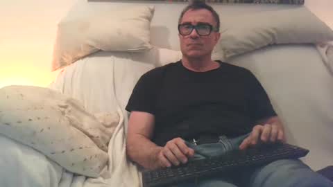 Sexurbation online show from 04-29-26, 07:20
