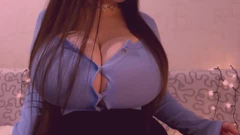 Julia online show from 11-17-25, 05:13