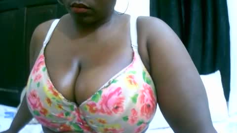 sexxi_ebony online show from 10-05-25, 06:28