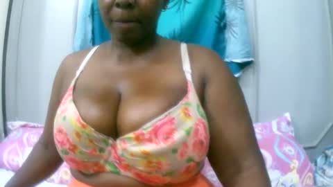 sexxi_ebony online show from 11-09-25, 03:21