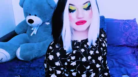 Snapshot of sexxx_queen chatting on 02-17-25, 03:09 sexxx_queen online show from 02-17-25, 03:09